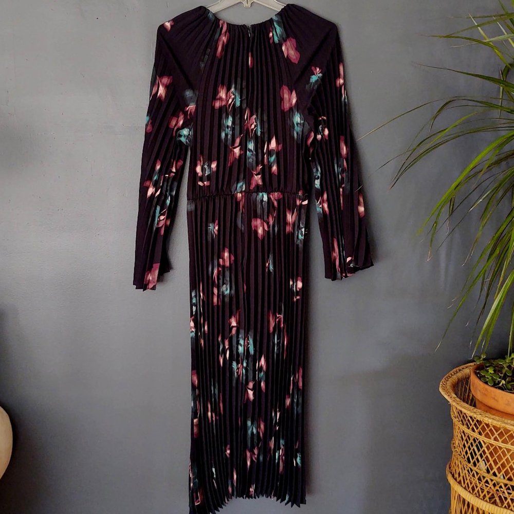 Alfani floral pleated midi dress with bell sleeves NWT - Picture 9 of 12